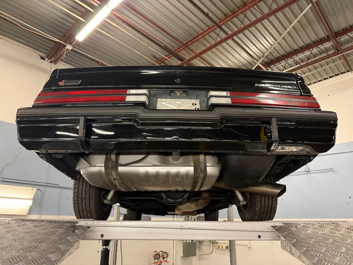 Vehicle photo 42