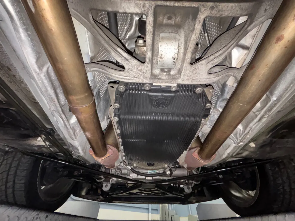 Vehicle photo 43