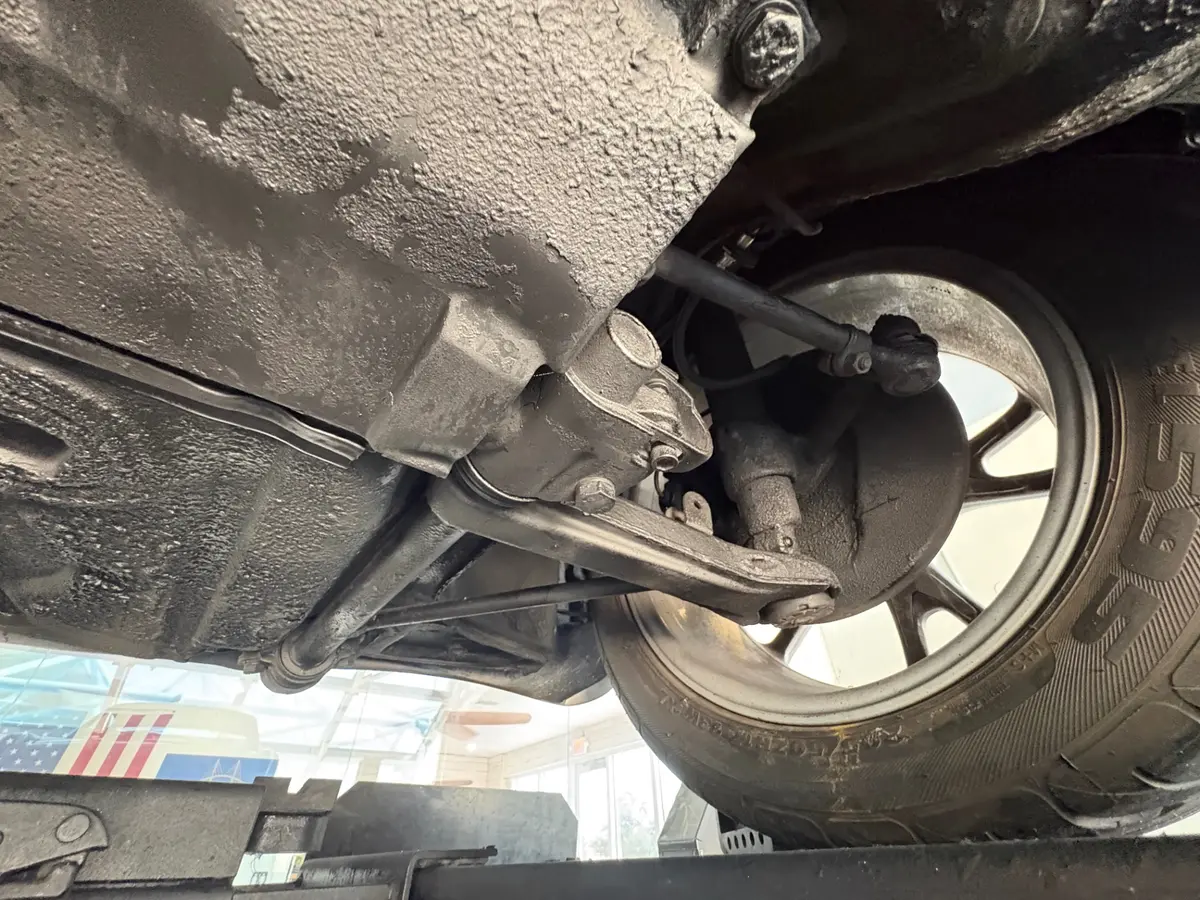 Vehicle photo 44
