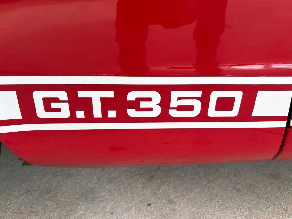 Vehicle photo 22