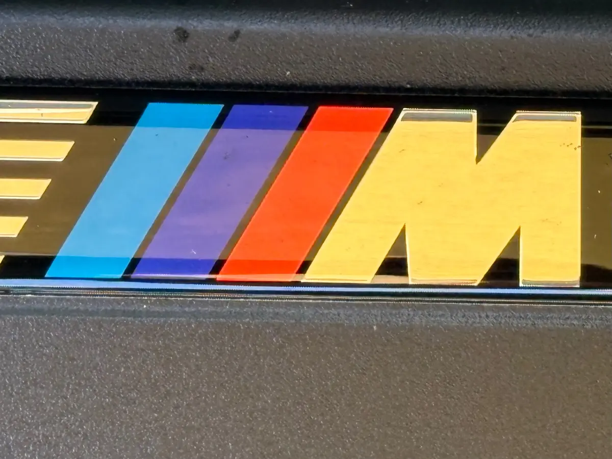 Vehicle photo 41