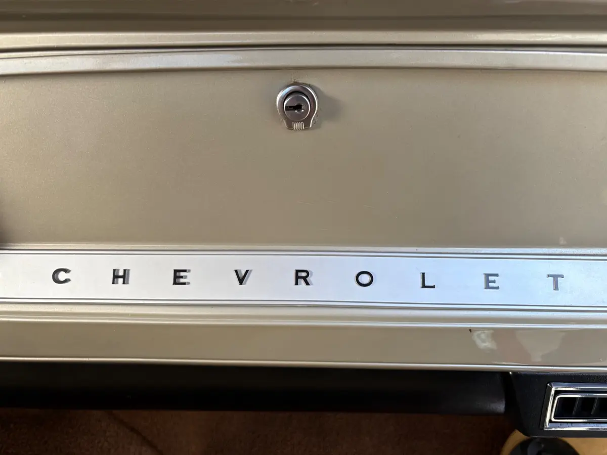 Vehicle photo 41
