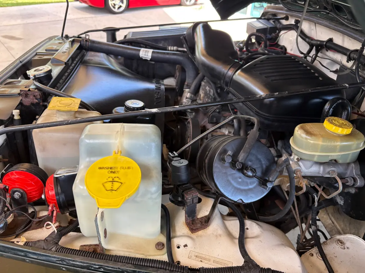 Vehicle photo 31