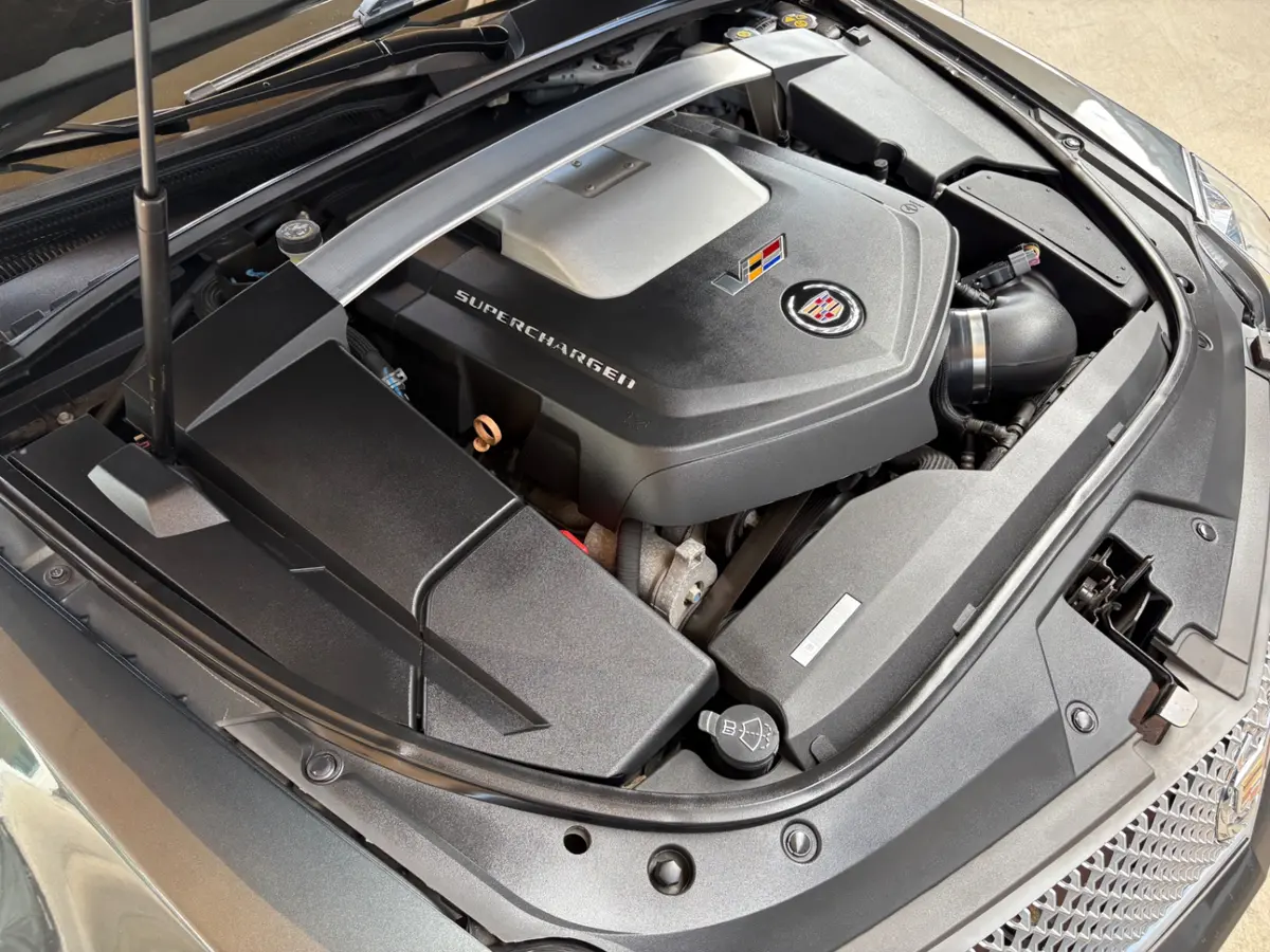 Vehicle photo 26