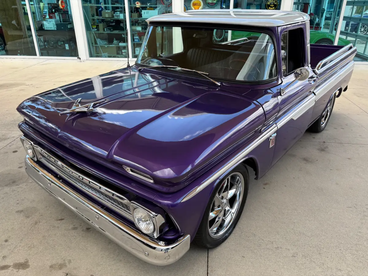 Vehicle photo 20