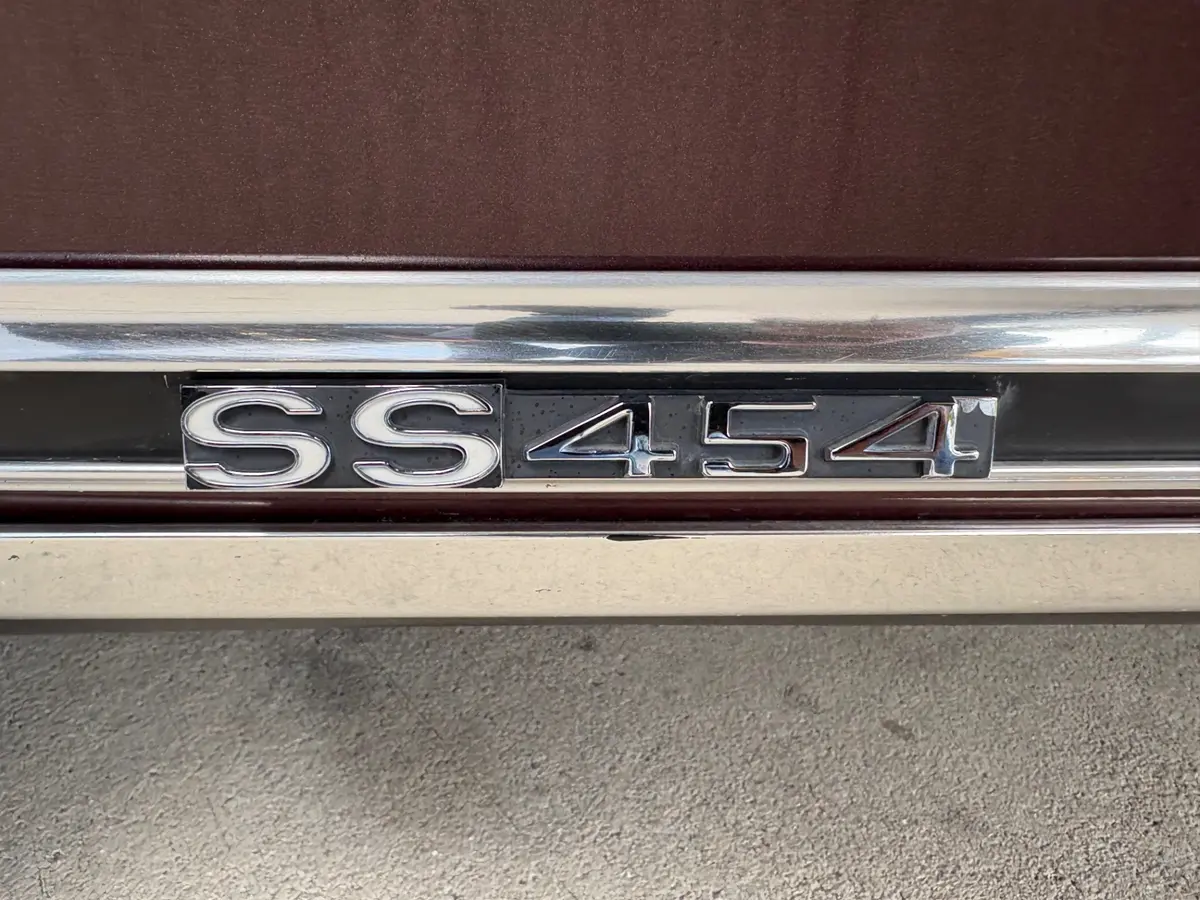 Vehicle photo 36