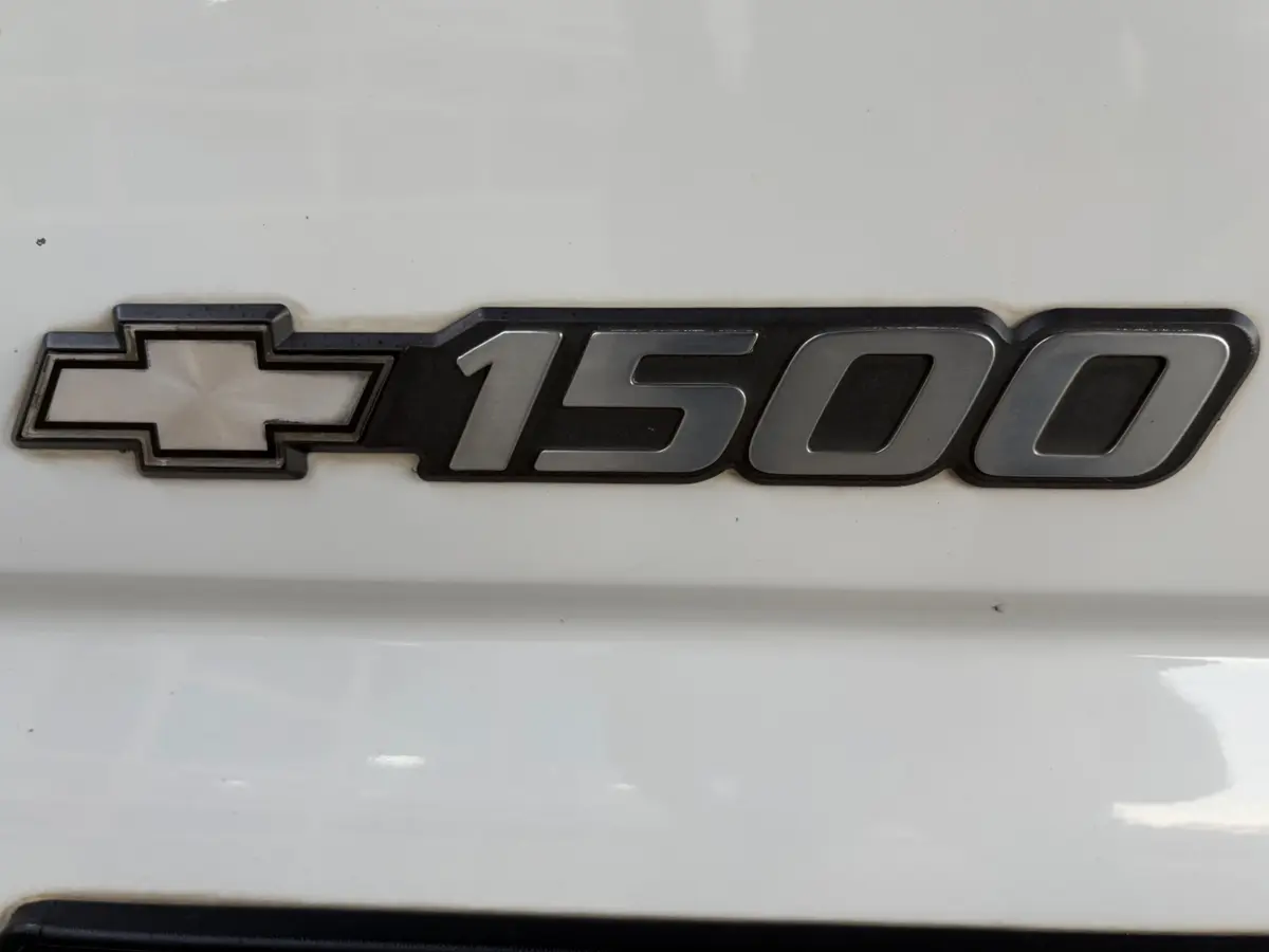 Vehicle photo 22