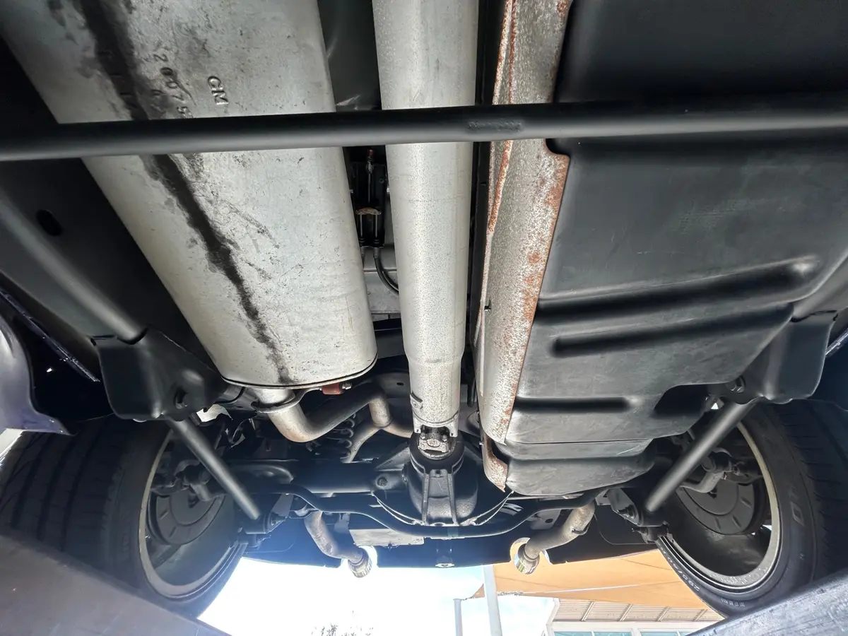 Vehicle photo 49