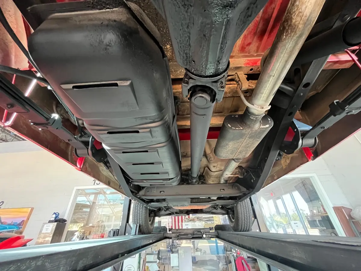 Vehicle photo 43