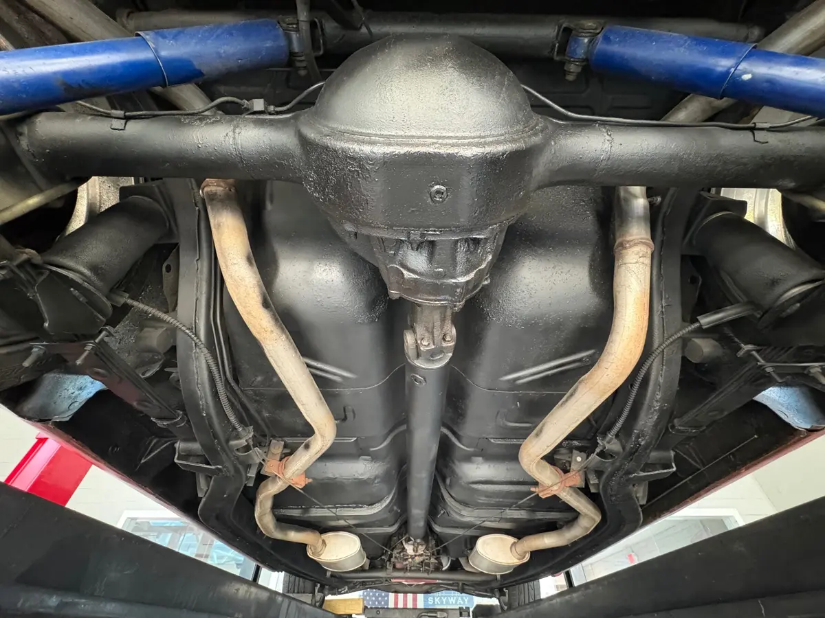 Vehicle photo 42