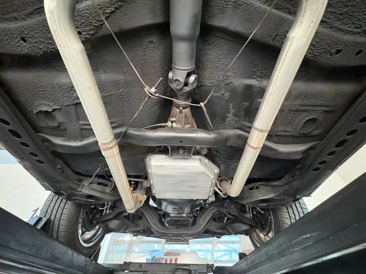 Vehicle photo 47