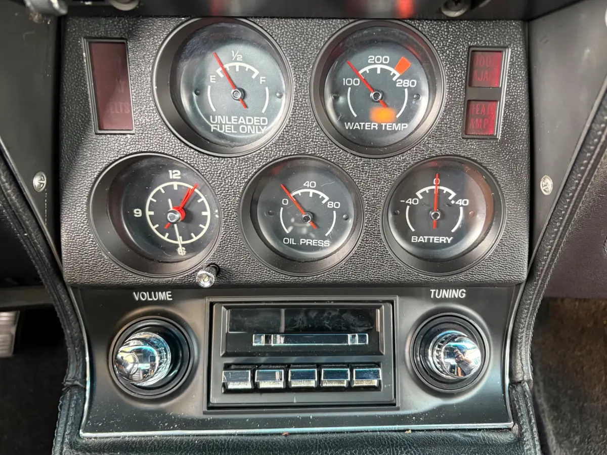 Vehicle photo 41