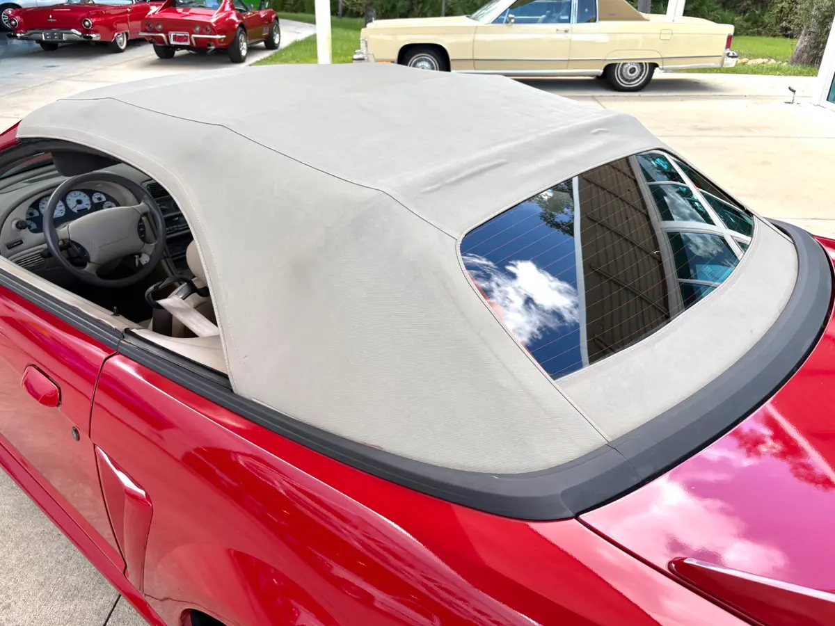 Vehicle photo 24