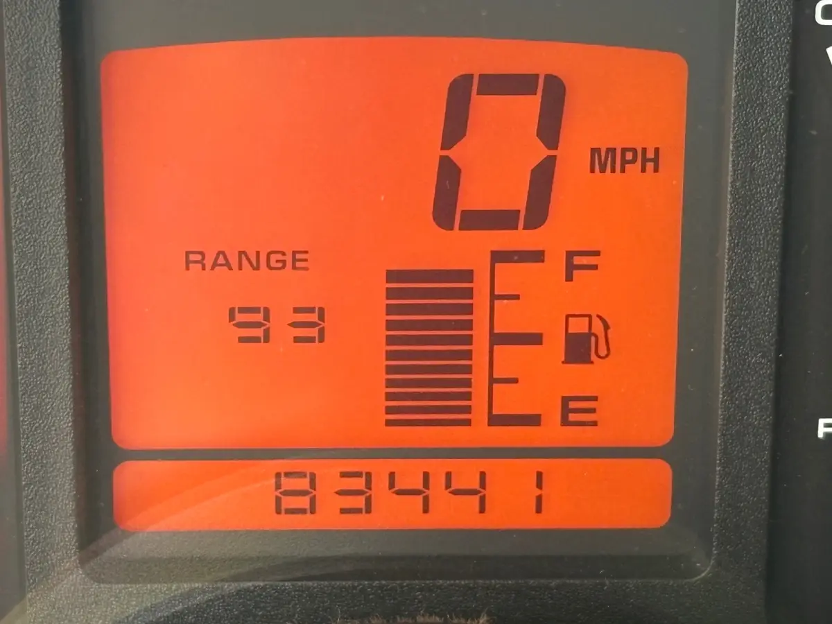Vehicle photo 22