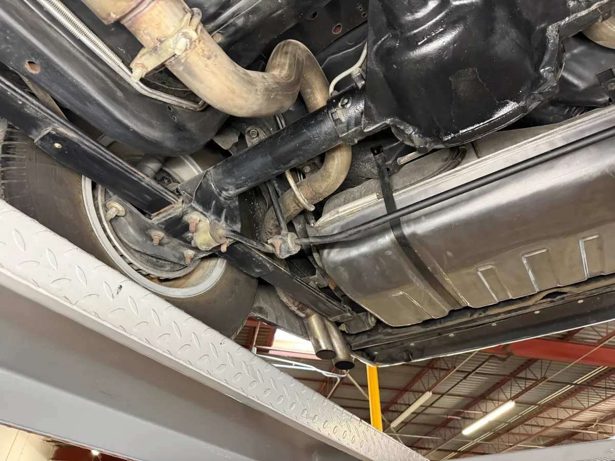 Vehicle photo 64