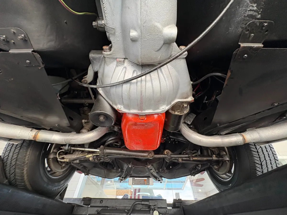 Vehicle photo 63