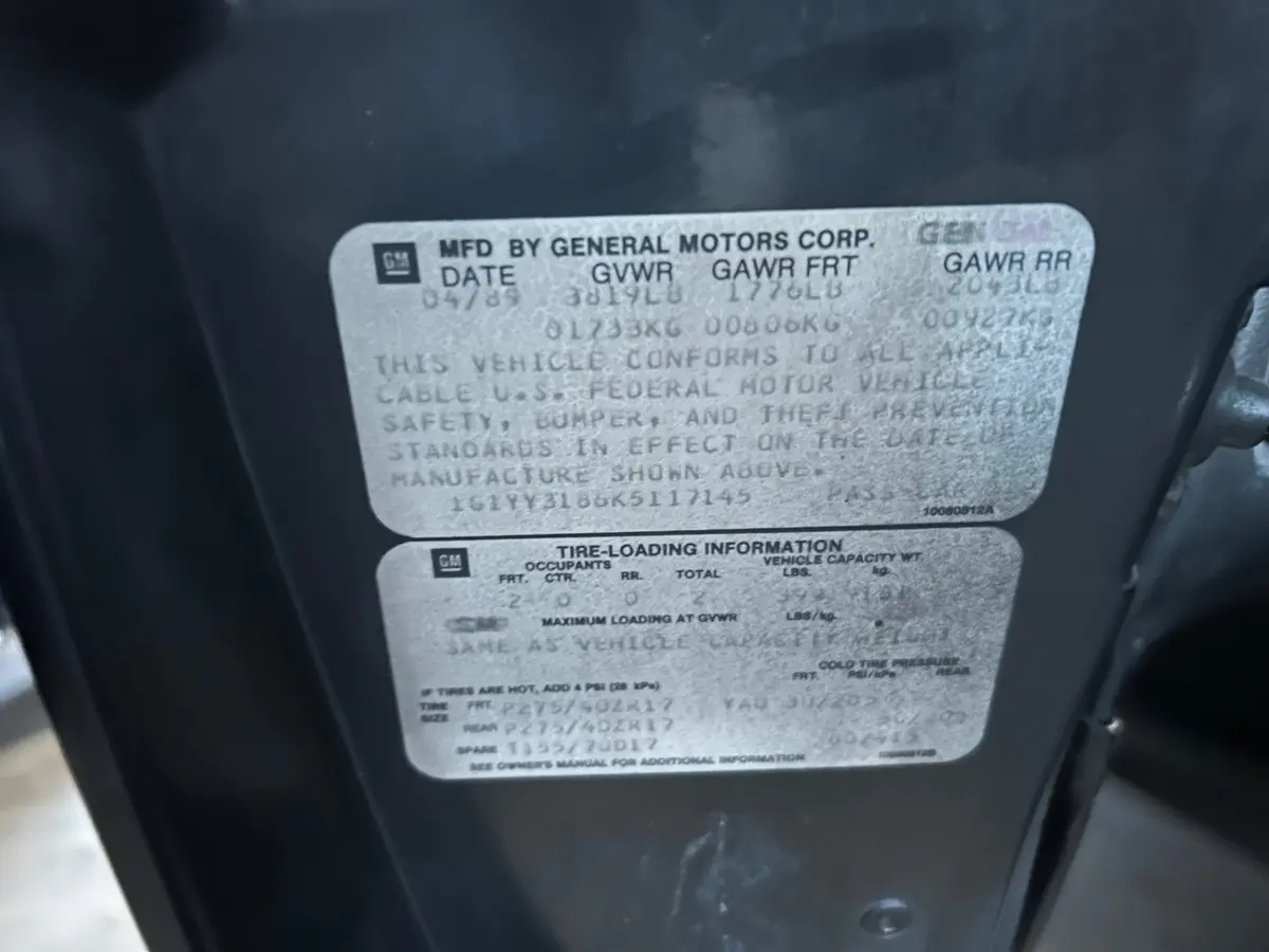 Vehicle photo 18