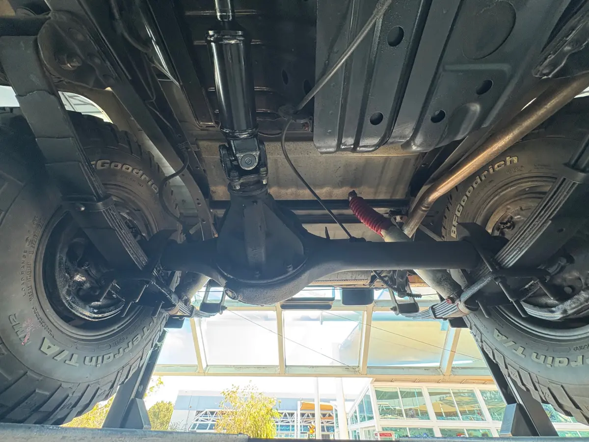 Vehicle photo 54