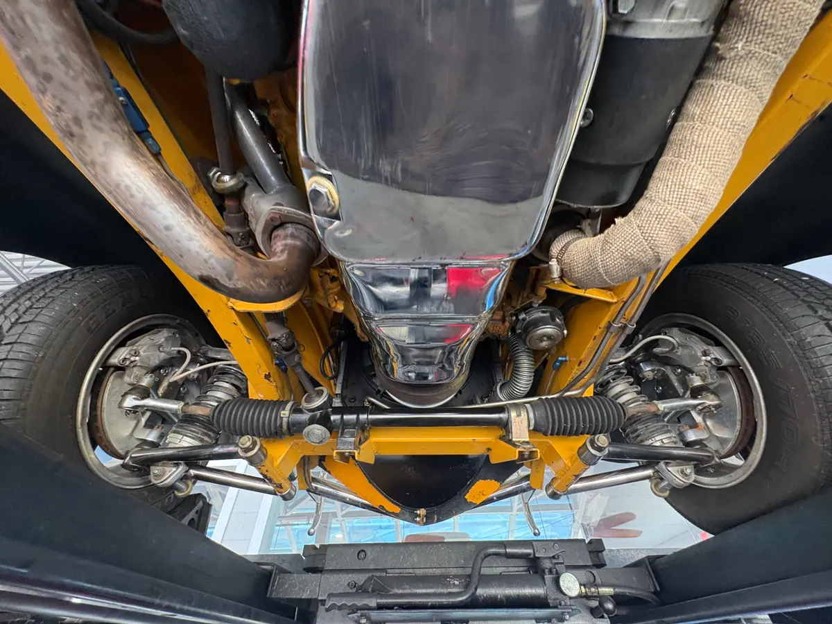 Vehicle photo 45