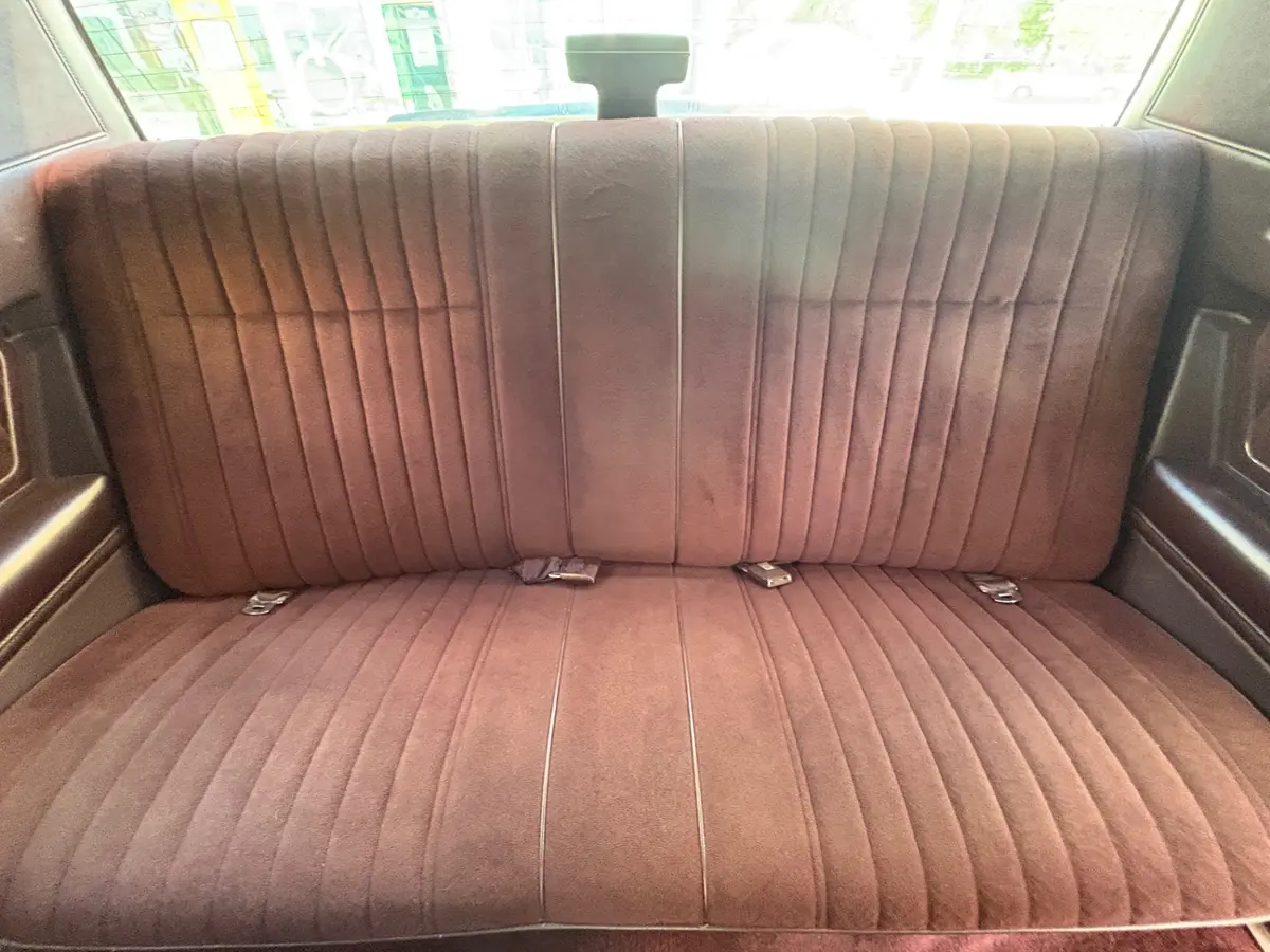 Vehicle photo 32
