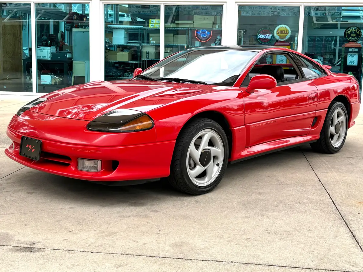 Vehicle photo 11