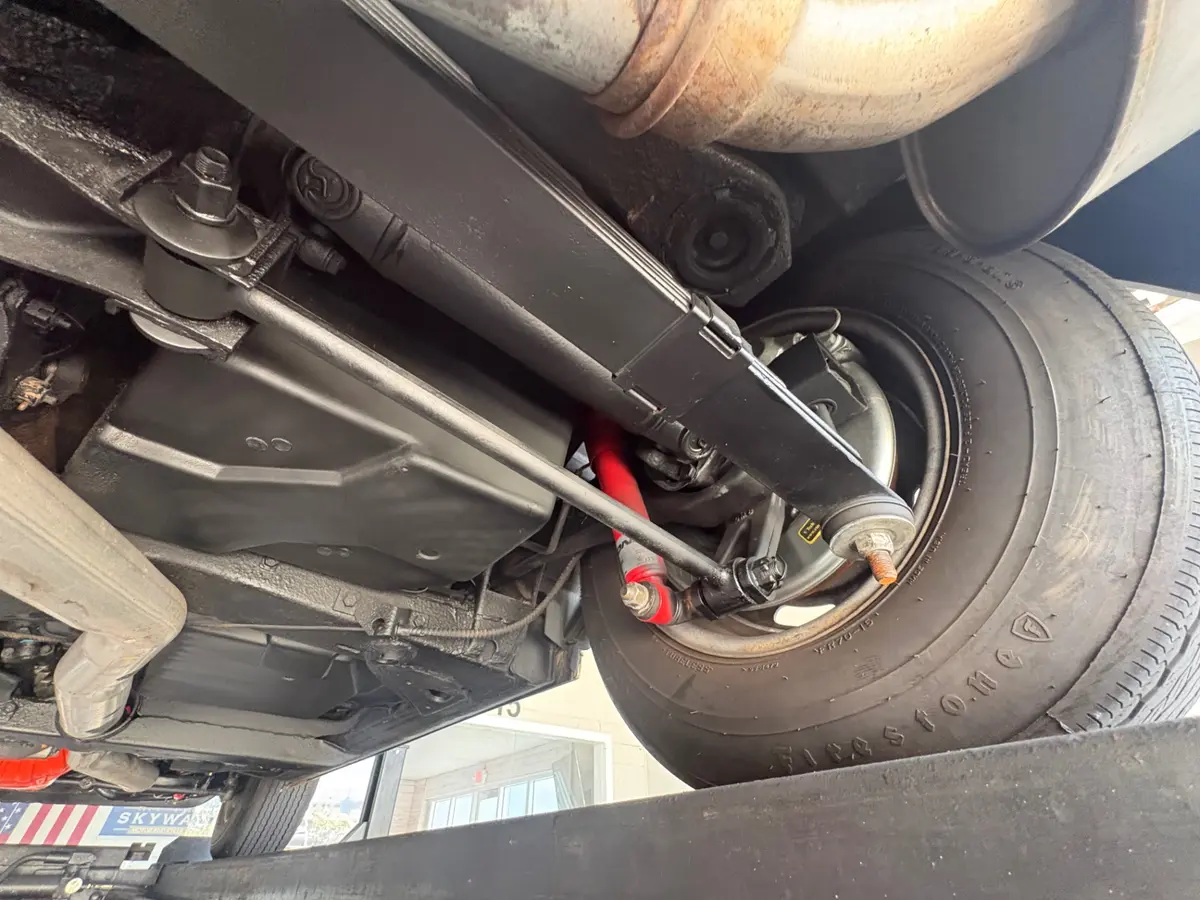 Vehicle photo 60
