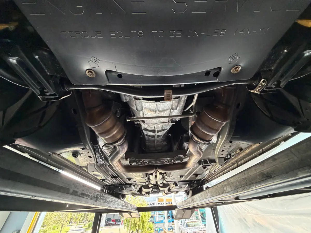 Vehicle photo 53