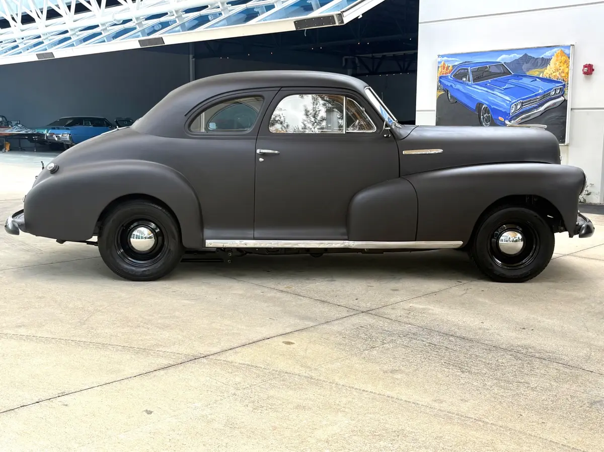Vehicle photo 5