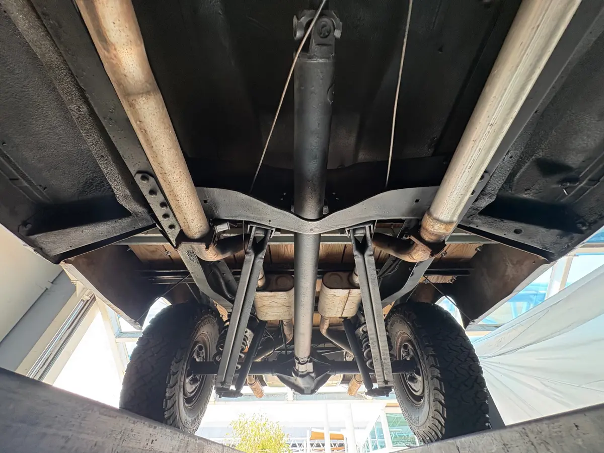Vehicle photo 53
