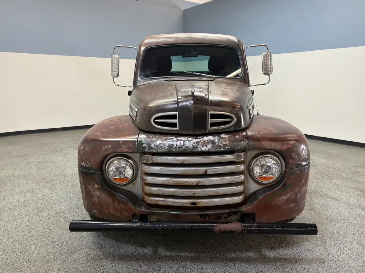 Vehicle photo 2