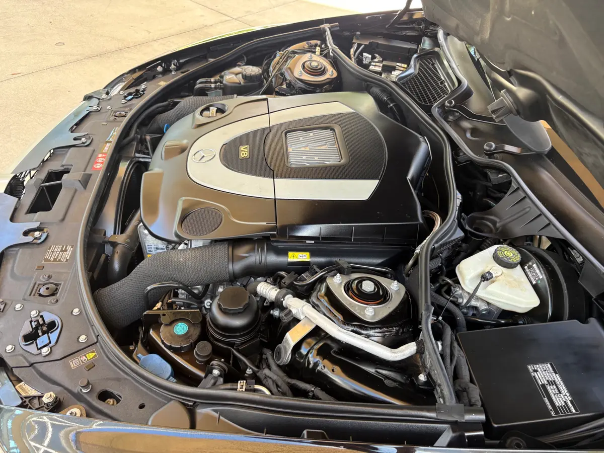 Vehicle photo 27