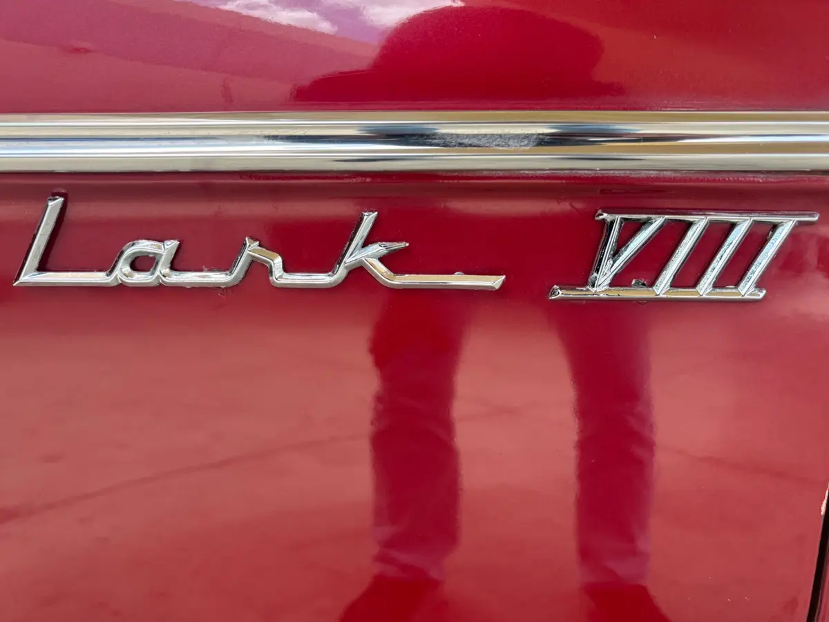 Vehicle photo 28