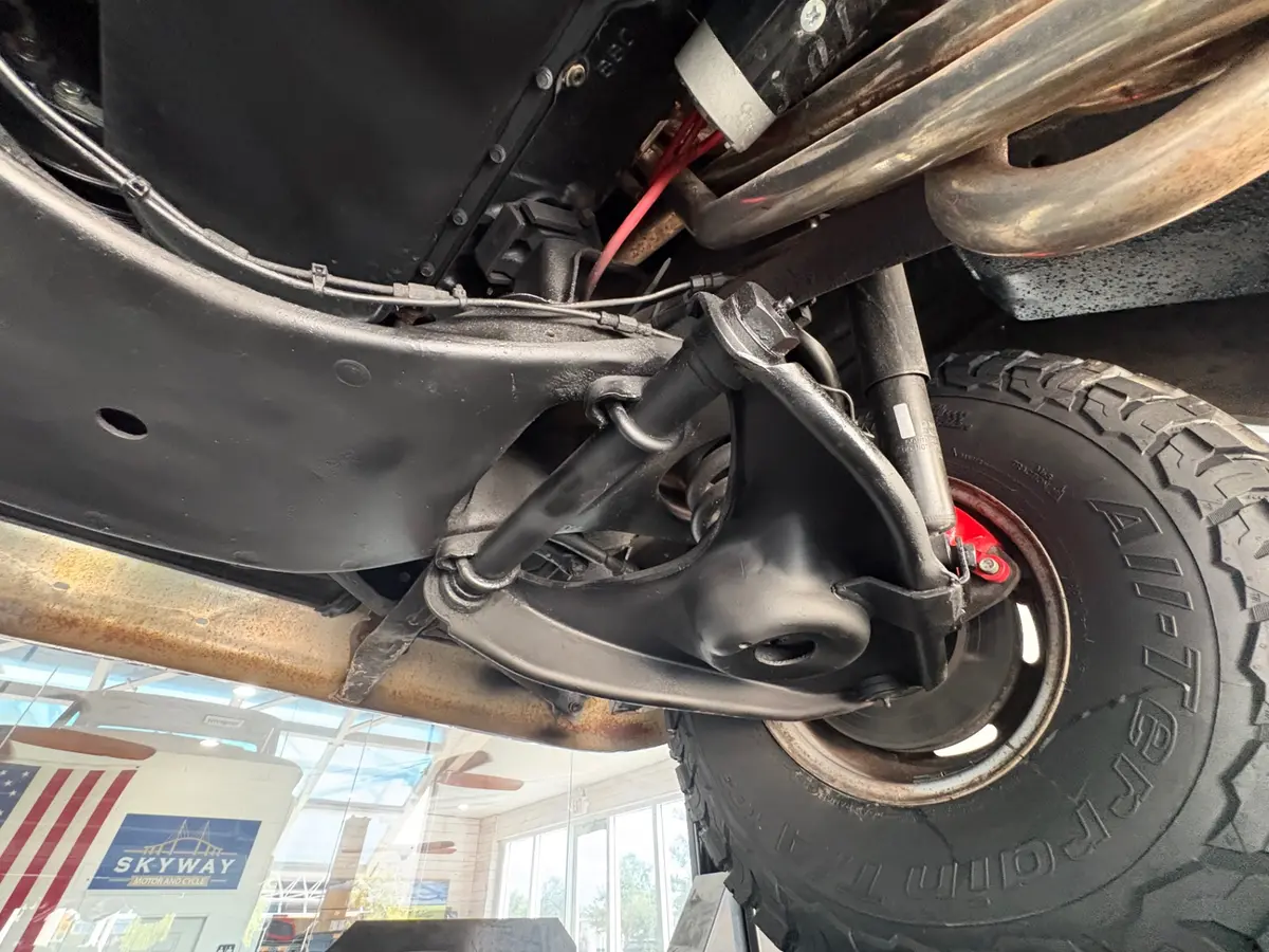 Vehicle photo 50