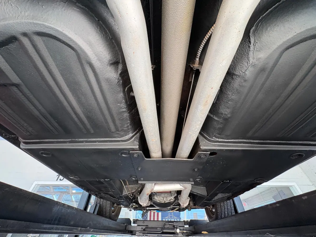 Vehicle photo 51