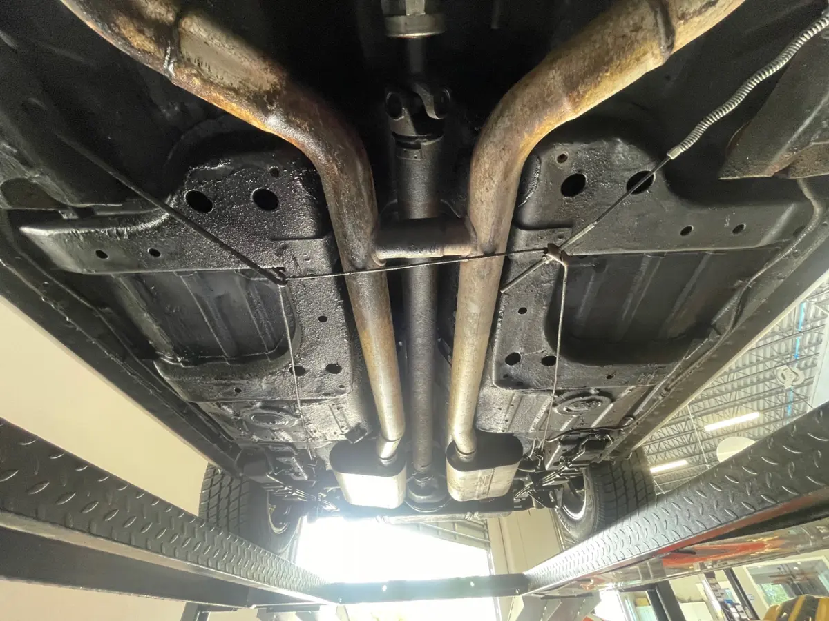 Vehicle photo 51