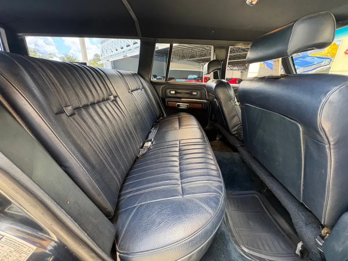 Vehicle photo 41