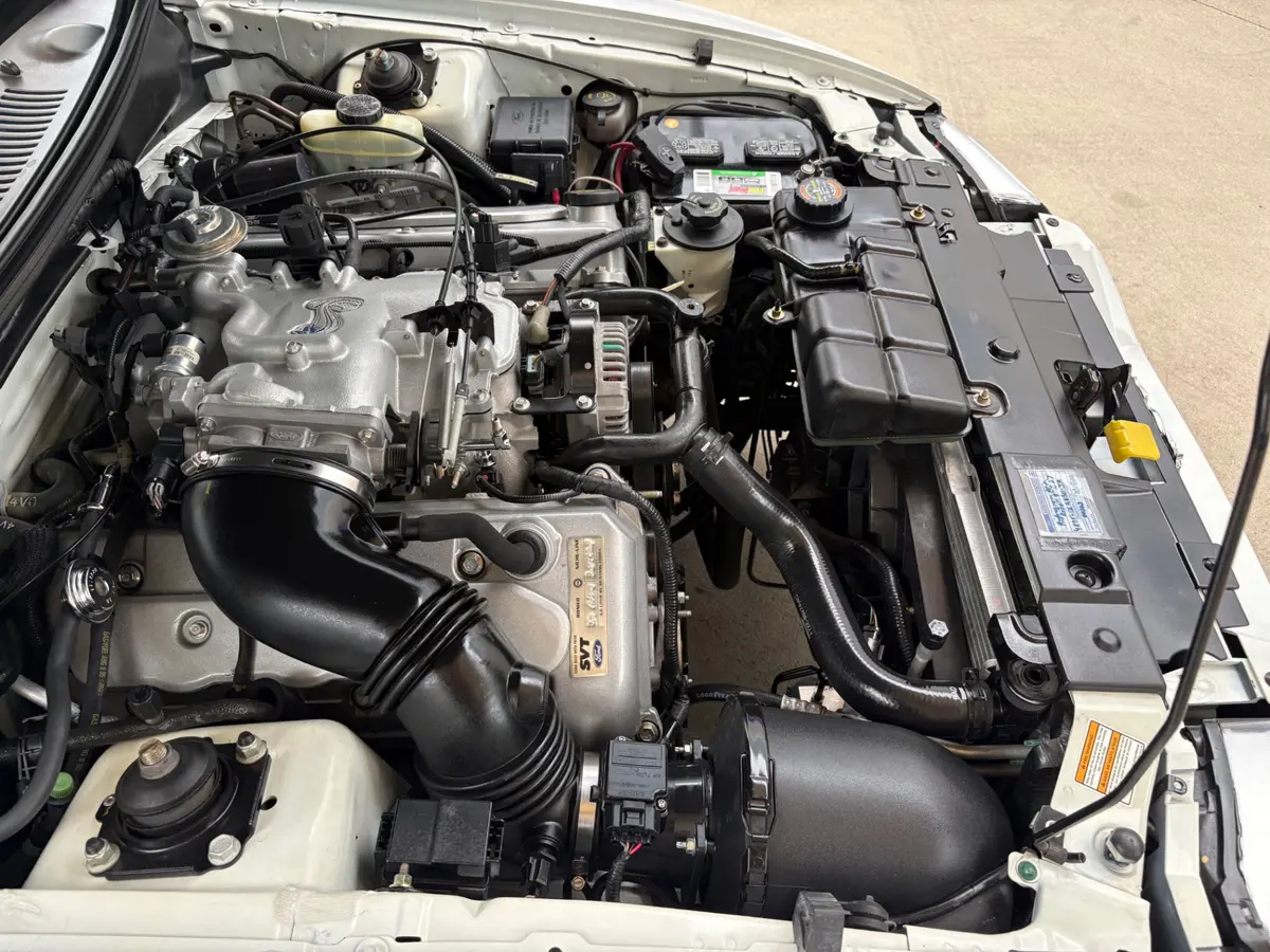 Vehicle photo 33