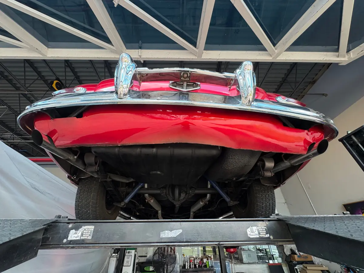 Vehicle photo 46