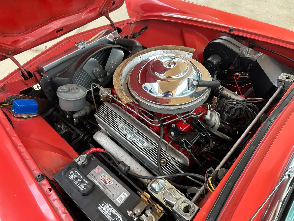 Vehicle photo 29