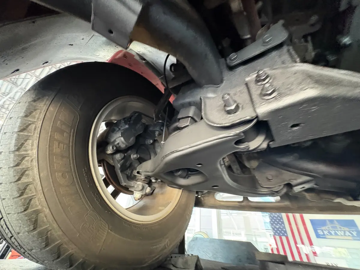 Vehicle photo 47
