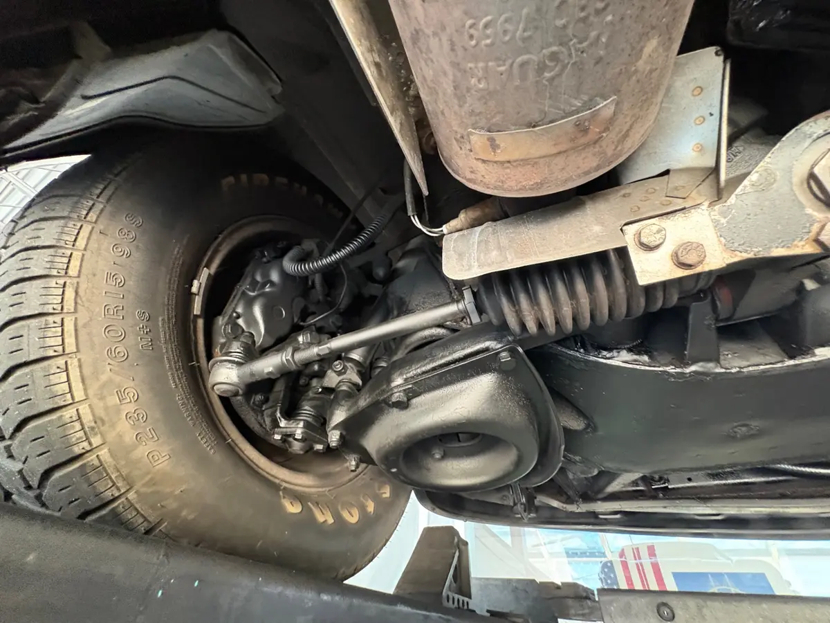 Vehicle photo 53