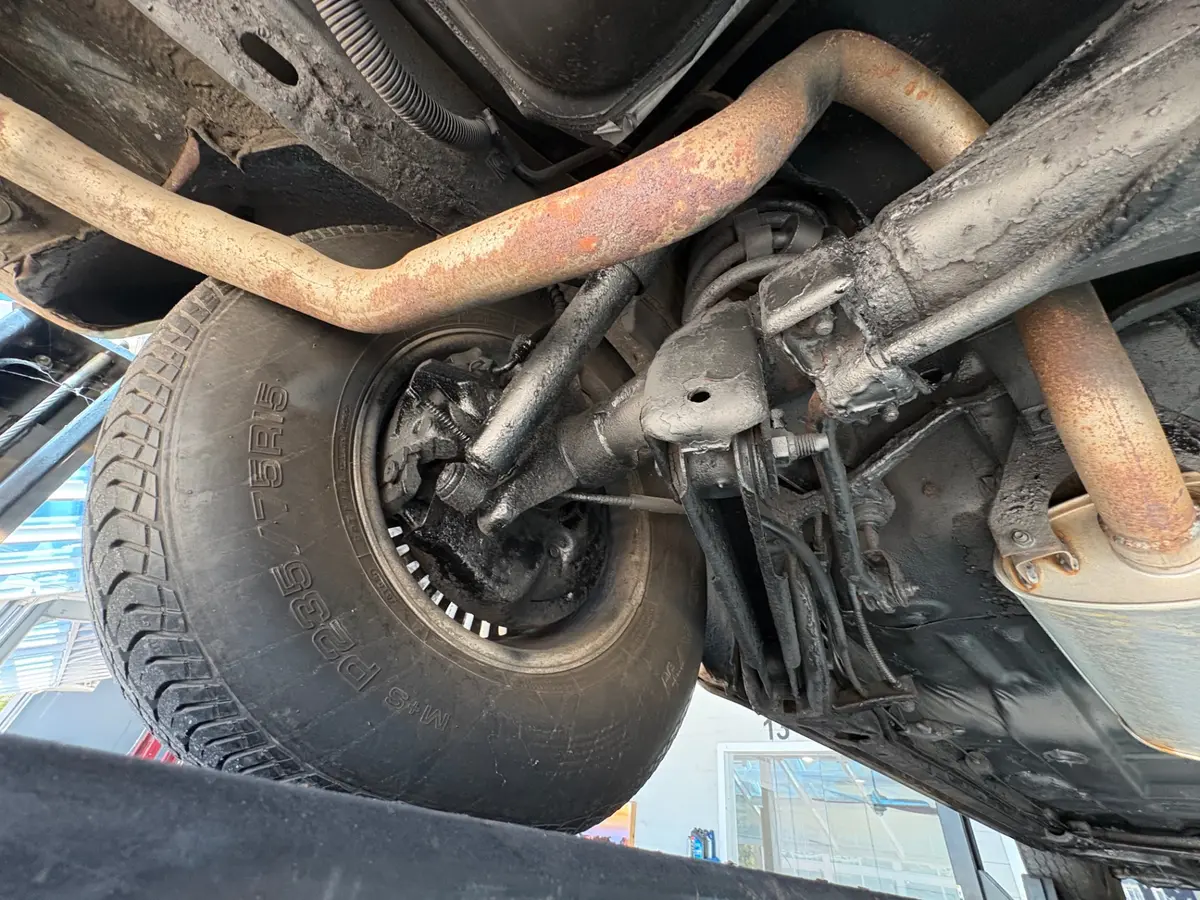 Vehicle photo 47