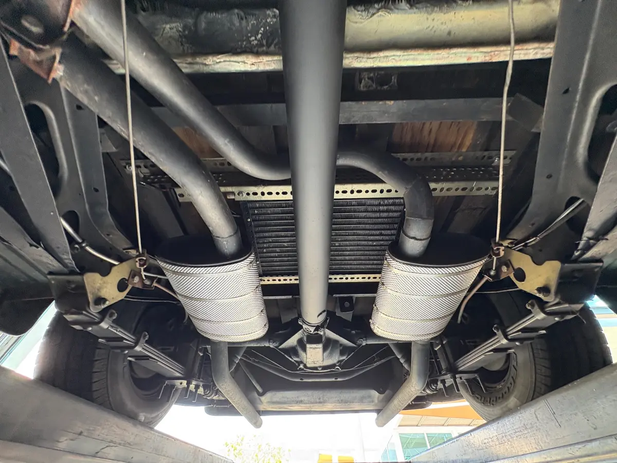 Vehicle photo 51
