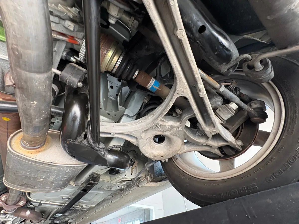 Vehicle photo 53