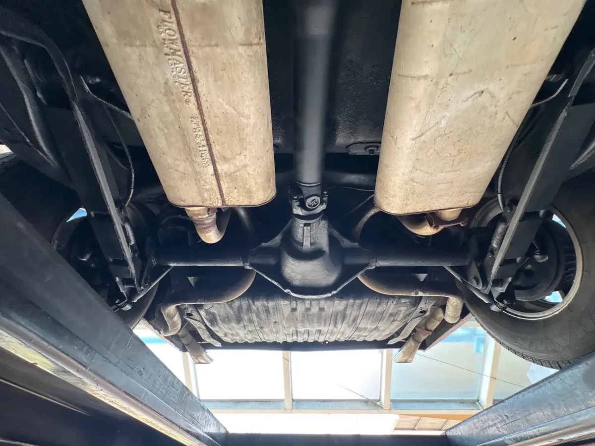 Vehicle photo 60