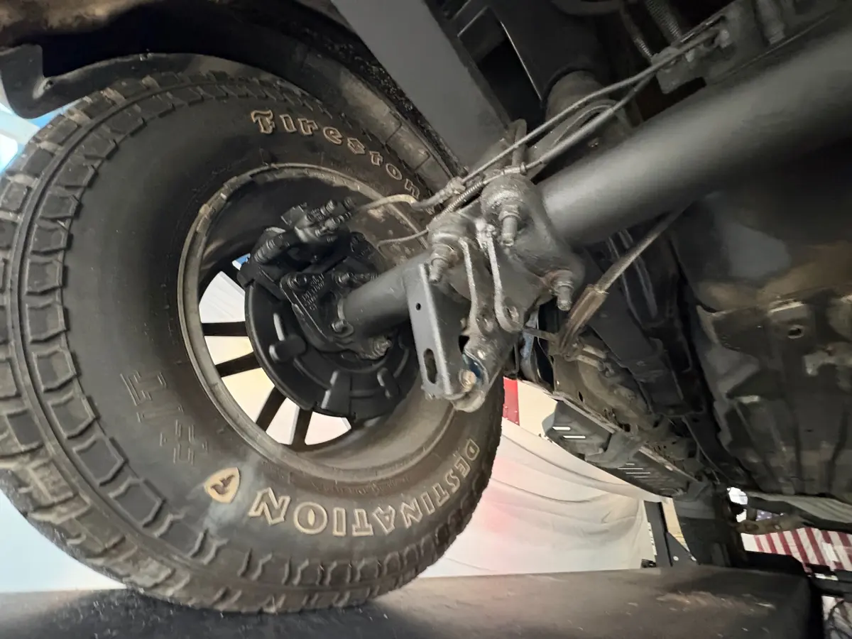 Vehicle photo 51