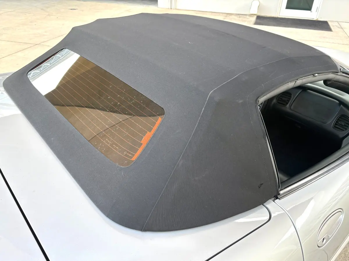 Vehicle photo 27