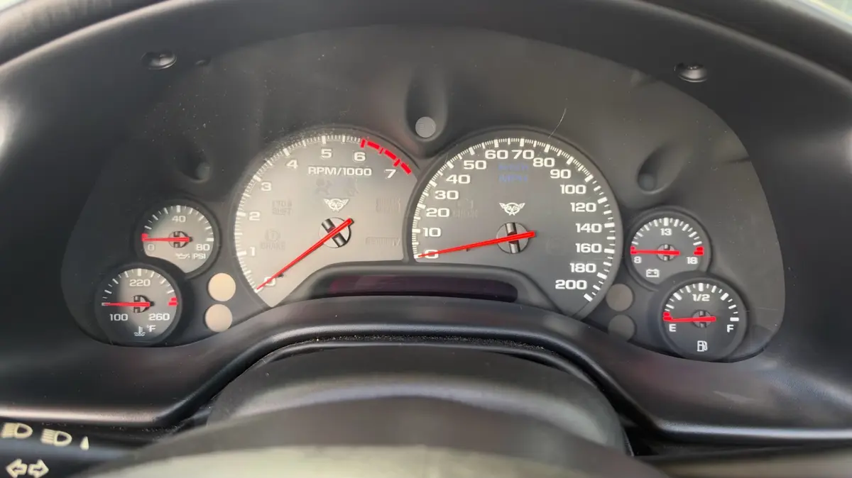 Vehicle photo 40