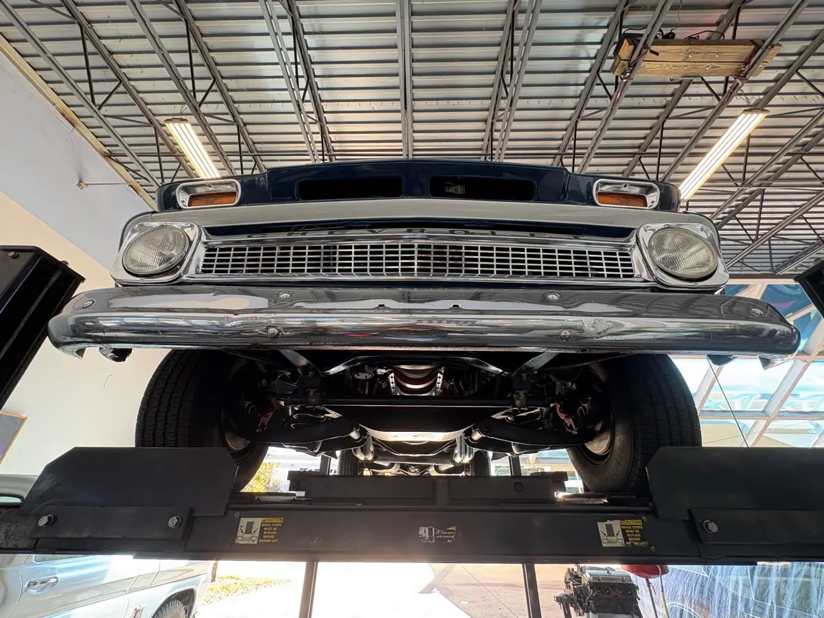 Vehicle photo 50