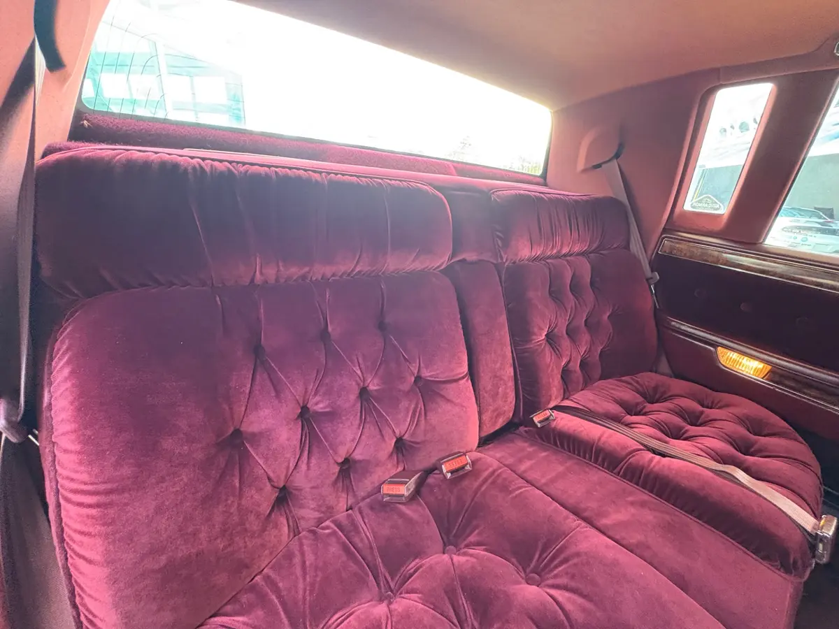 Vehicle photo 42